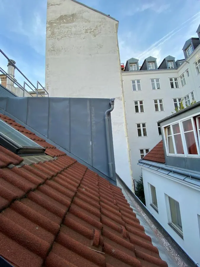 Appartement Pension 700M Zum Ring Vienna