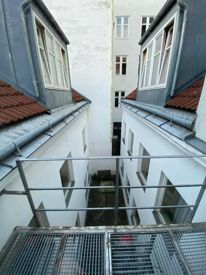 Apartment Appartement Pension 700M Zum Ring Vienna