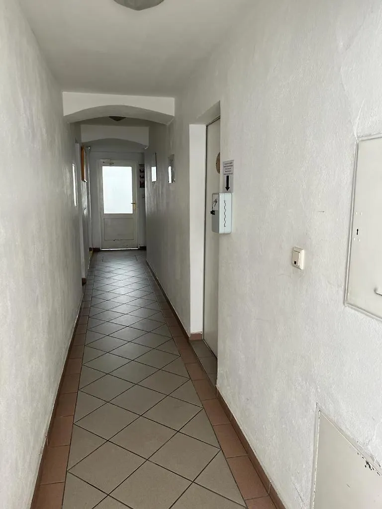 Appartement Pension 700M Zum Ring Vienna 0*,  Austria